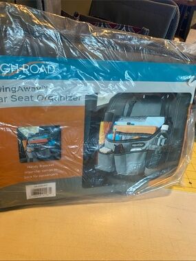 High Road Swing Away Car Seat Organizer-Gray/Maroon